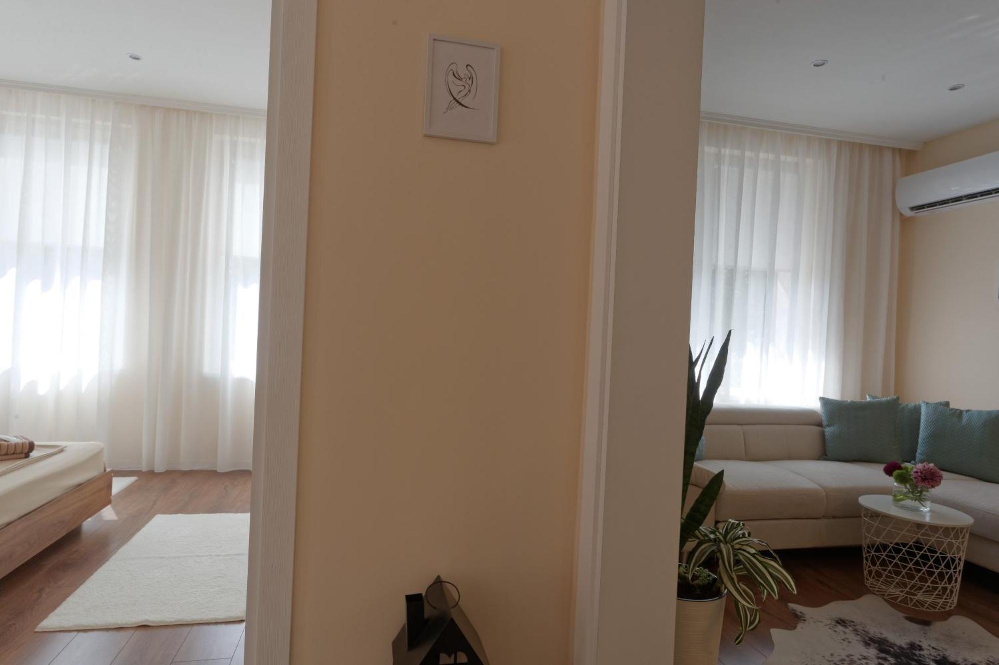 Apartment The Modern Life With Terrace Sofia